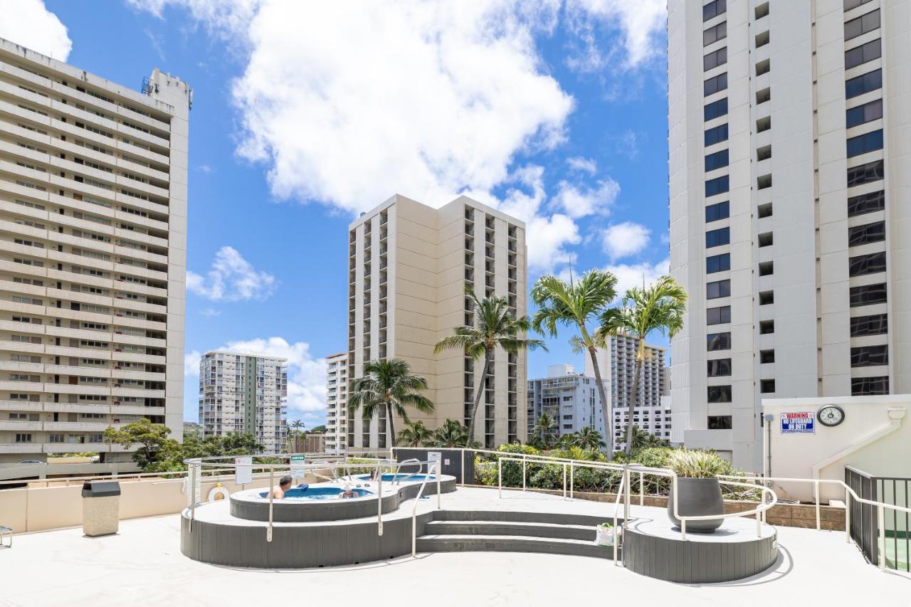 Waikiki Banyan: Diamond Head And Ocean View Condo! Honolulu Exterior photo